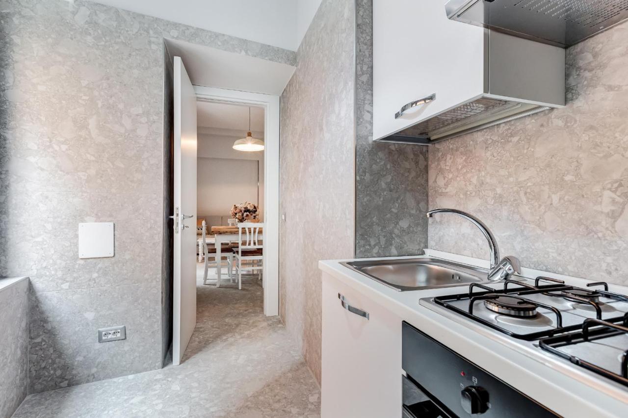 Trevi Fountain - Shabby - Romedreamhome * Rom